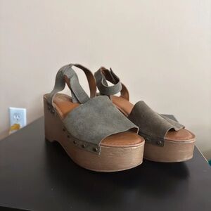 Franco Sarto Khaki Platform Sandals
